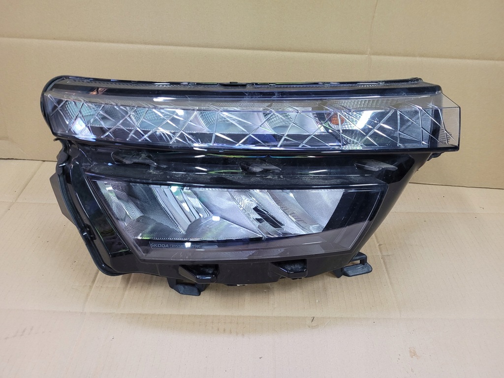фото №1, Skoda kamiq 658941016b лампа full led перед cała