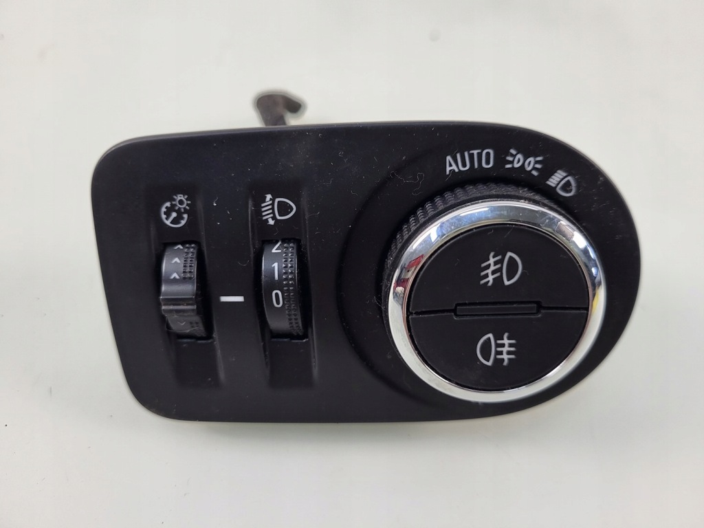фото №1, Opel astra k выключатель панель света 13493476