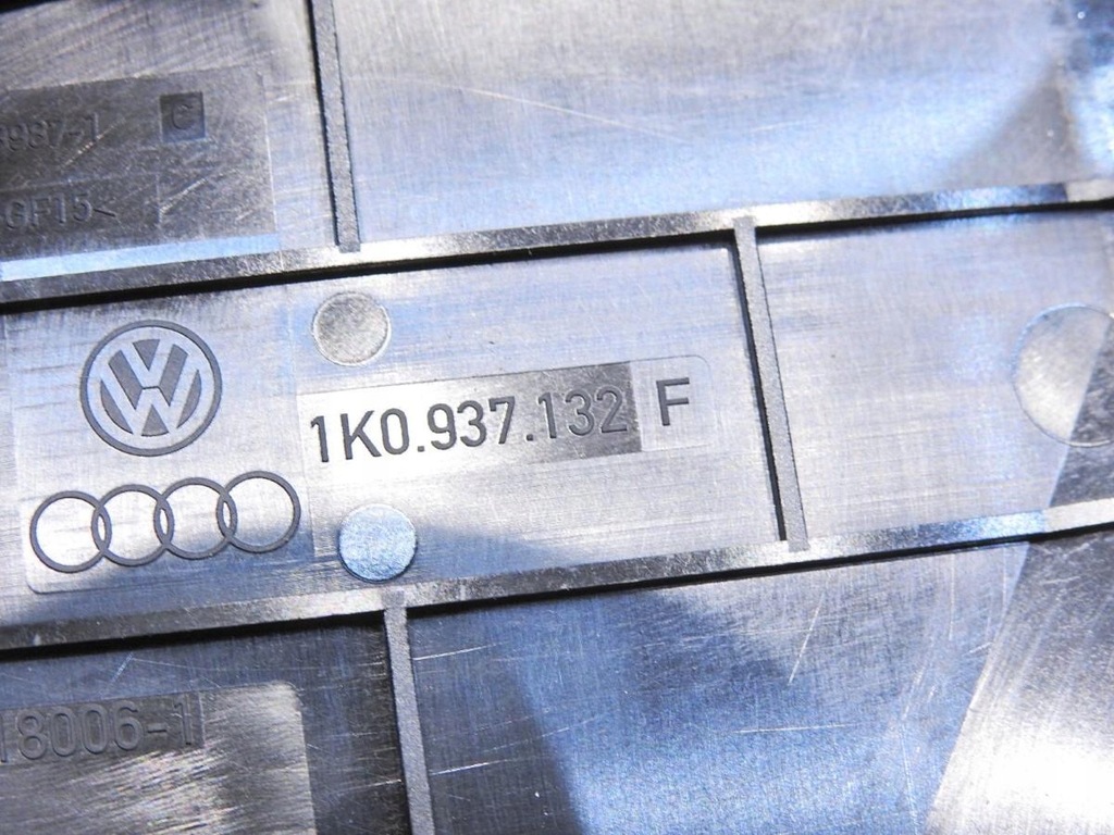 фото №6, Корпус коробка запобіжників vw golf v plus 1.6 fsi 1k0937132f