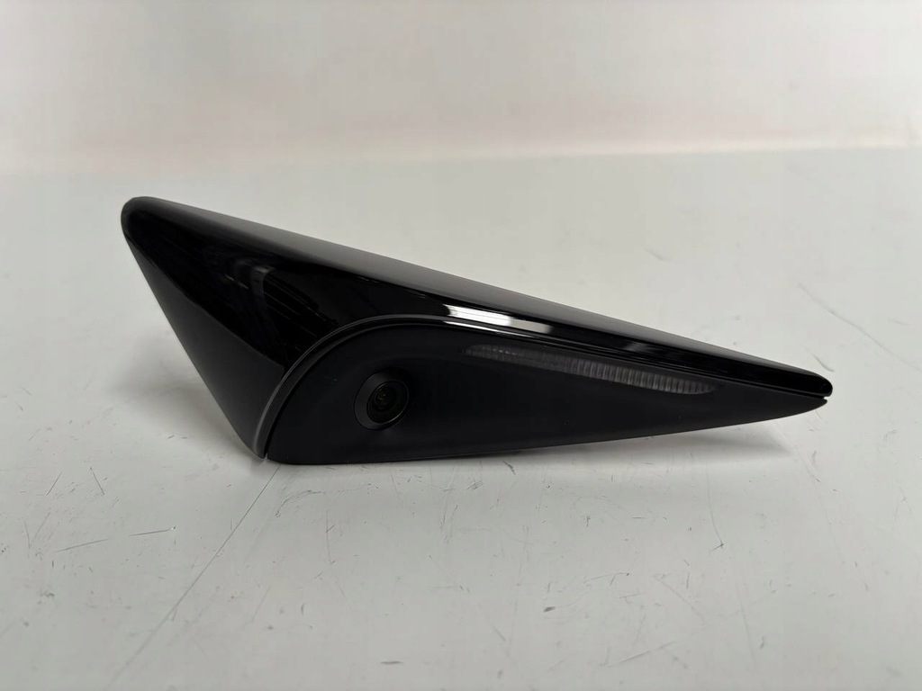 фото №1, Камера поворотник левая tesla model s plaid