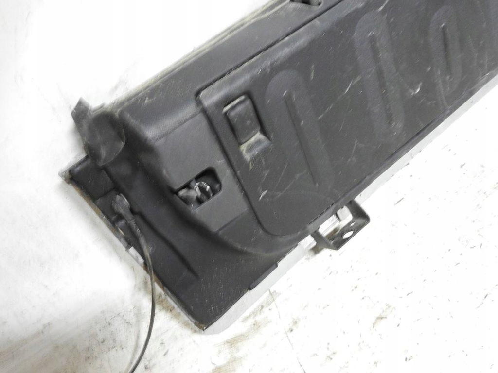 фото №6, Citroen c2 07 борт кришки багажника задня