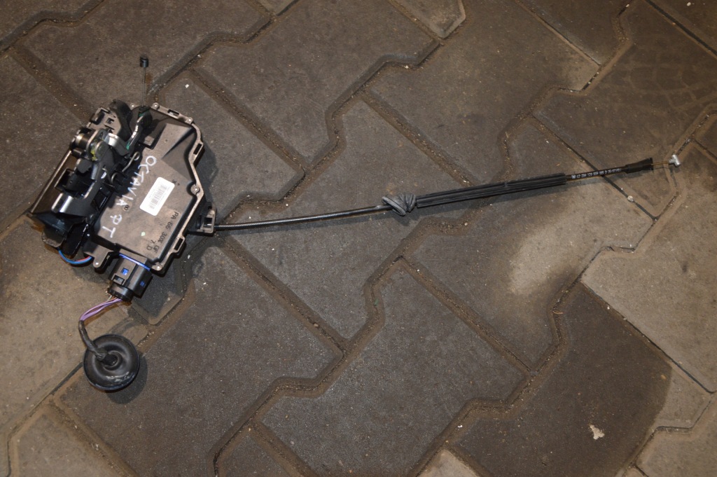 фото №1, Skoda octavia ii замок правый задняя 7l0839016d