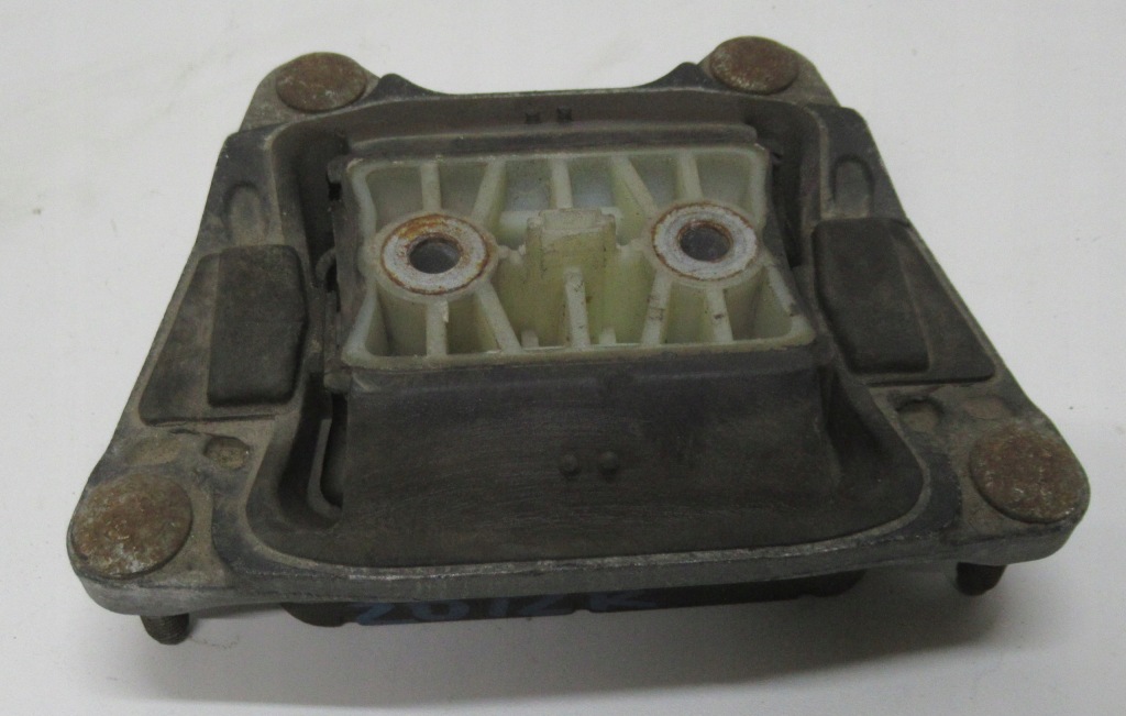 фото №1, Exeo 2.0 tdi подушка коробки передач