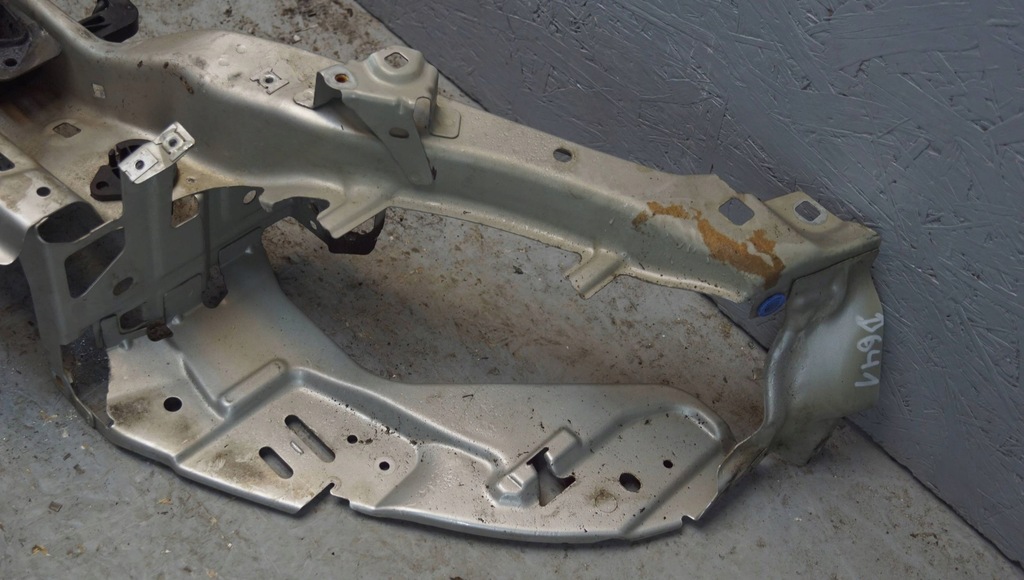 фото №8, Pas передний усилитель volvo v50 s40 ii d641