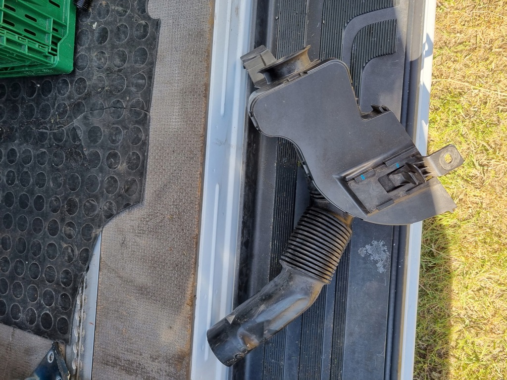 фото №1, Opel 208 ii lift c3 iii впуск труба воздуха резонатор 9682647680