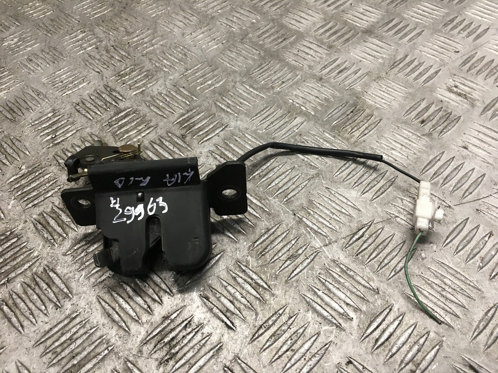 фото №1, Kia rio замок крышки багажника