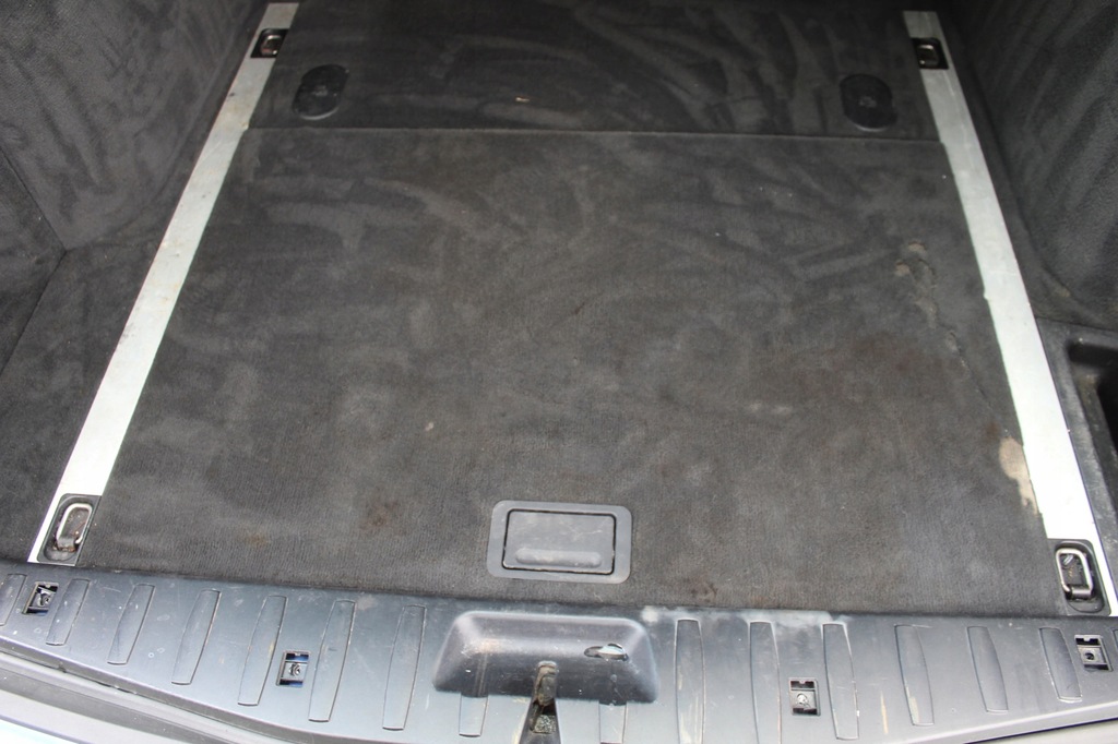 фото №1, Обивка багажника bmw x3 e83 комплект