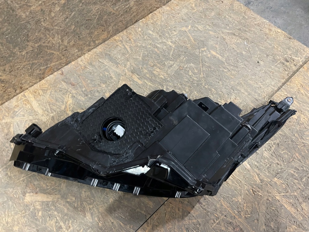 Купить Lexus rx iv рестайлинг  2019- фара правый  full led правый америка