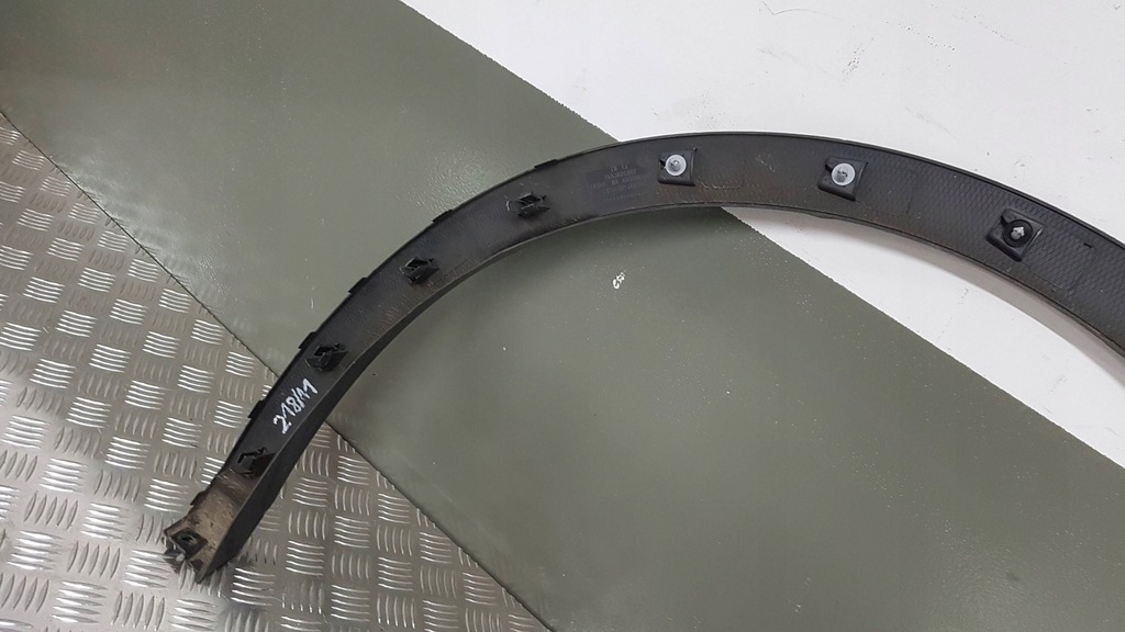 фото №7, Vw id.4 20- молдинг расширитель арки крыла левый задняя