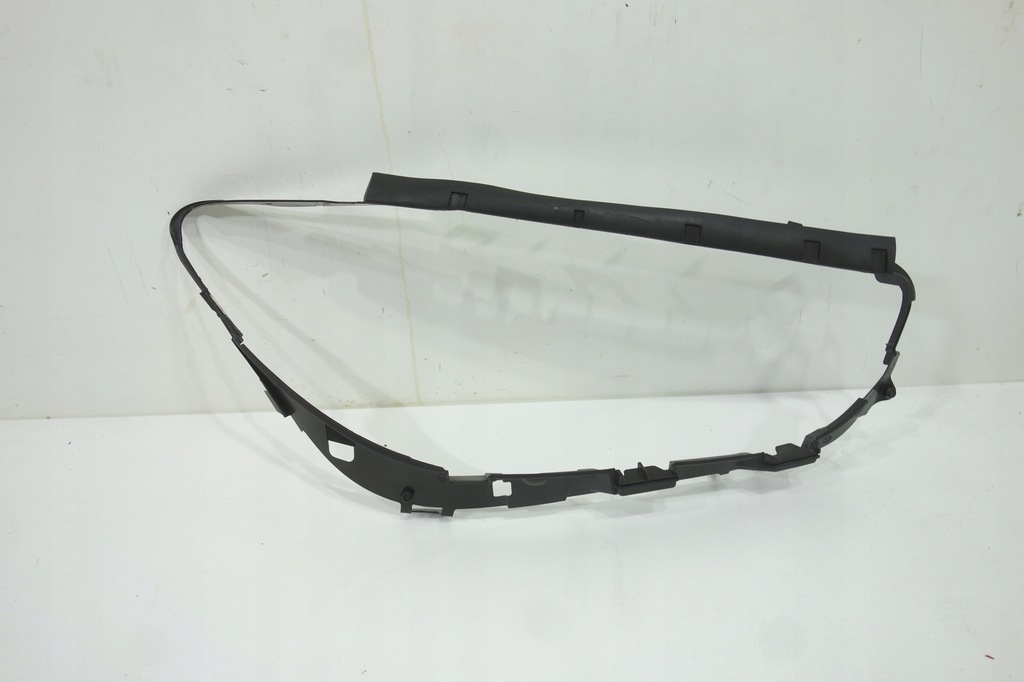 фото №1, Прокладка лампы перед правая mercedes b w247