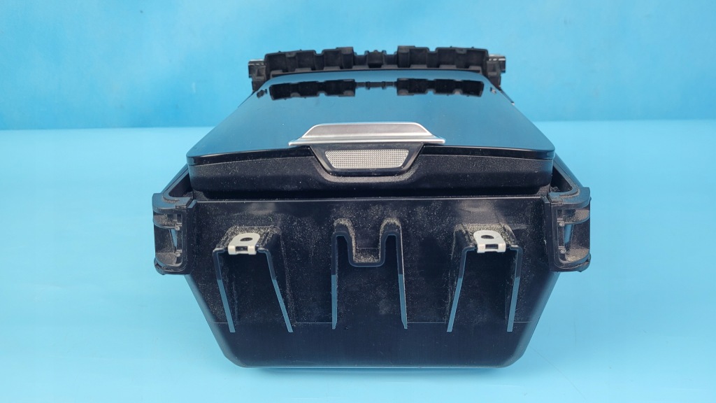 Mercedes eqe w295 350+ 23r бардачок консоли центральной a2976809706 с Разборки