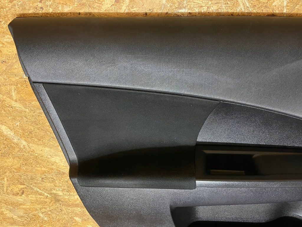 фото №3, Обшивка оббивка двері лівий перед toyota verso s