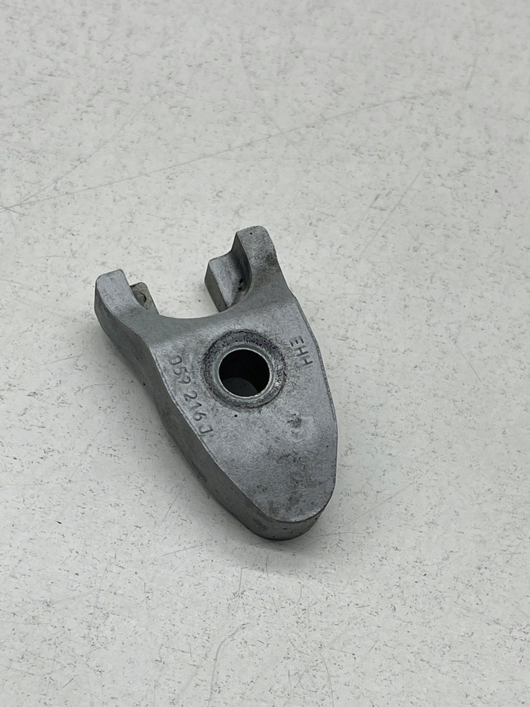 фото №9, Audi a4 a5 a7 a6 c7 3.0 подножка кронштейн кронштейн форсунка впрыска + болт