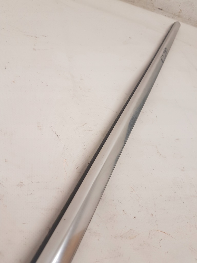 фото №6, Laguna iii молдинг ущільнювач лівий перед хром