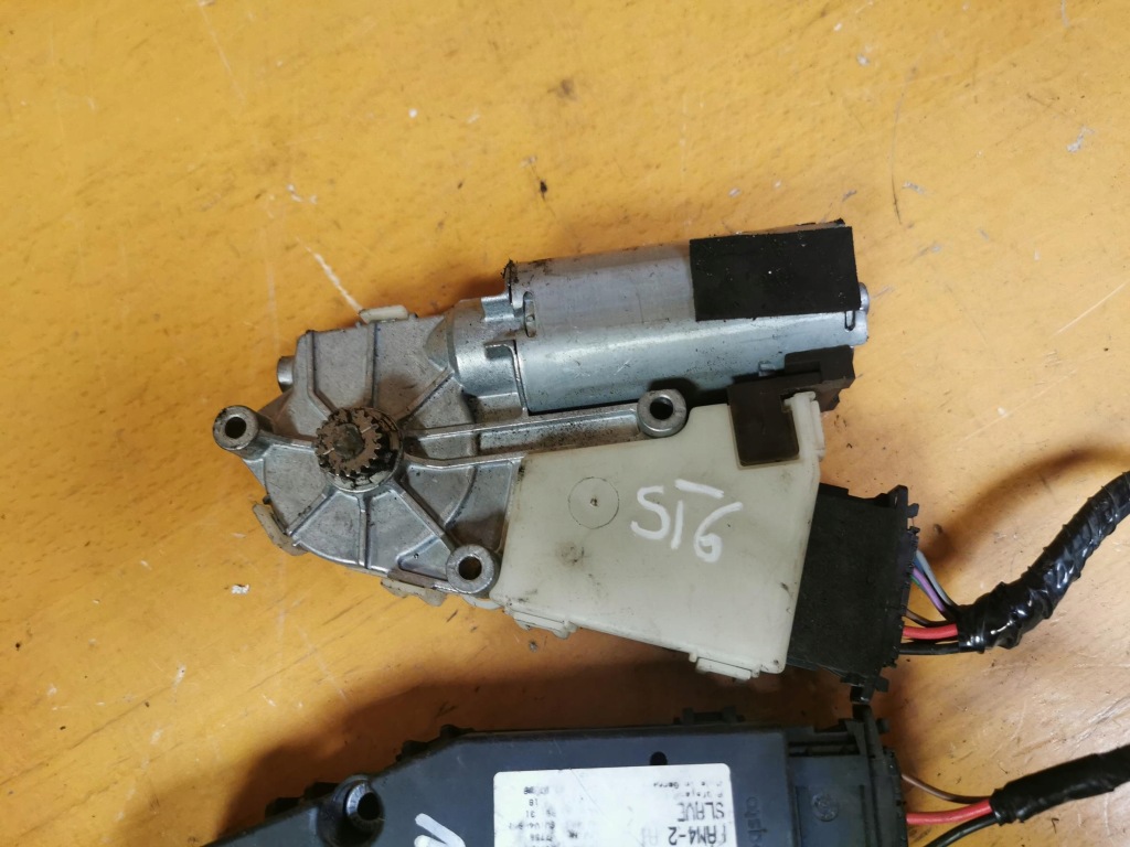 фото №4, Моторчик люк комплект renault espace iv 1710626b 04-14