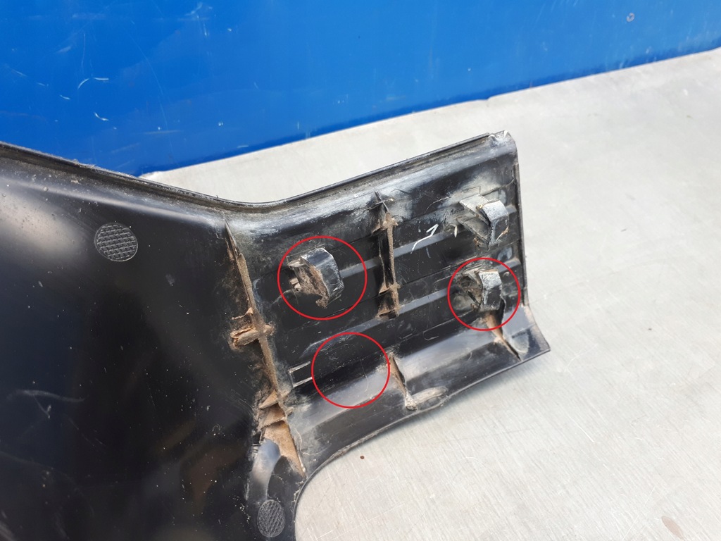 фото №9, Toyota hilux 2015- 15- подножка бампера заднего