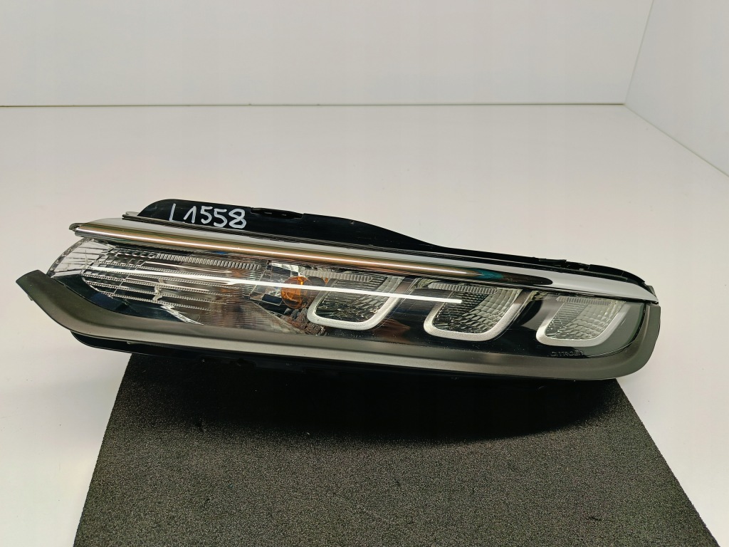 Citroen c3 3 рестайлинг  20- фара левая фонарь  drl левая перед led 9833480680 Недорого
