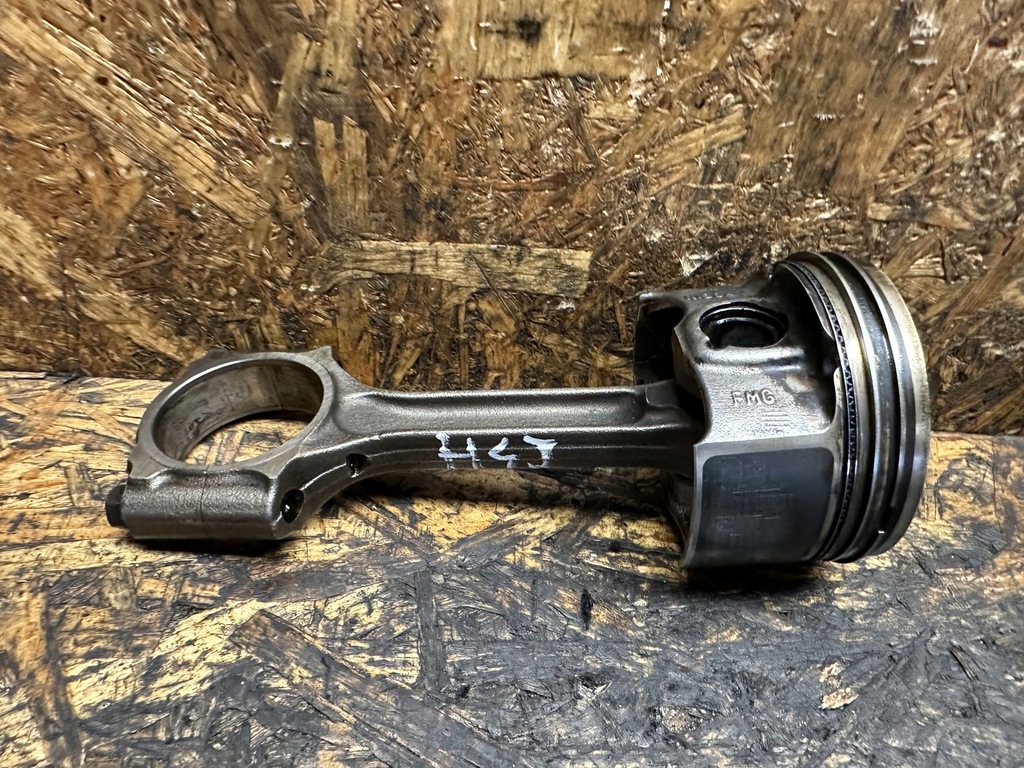 фото №1, Поршень шатун renault 1.4 tce h4j