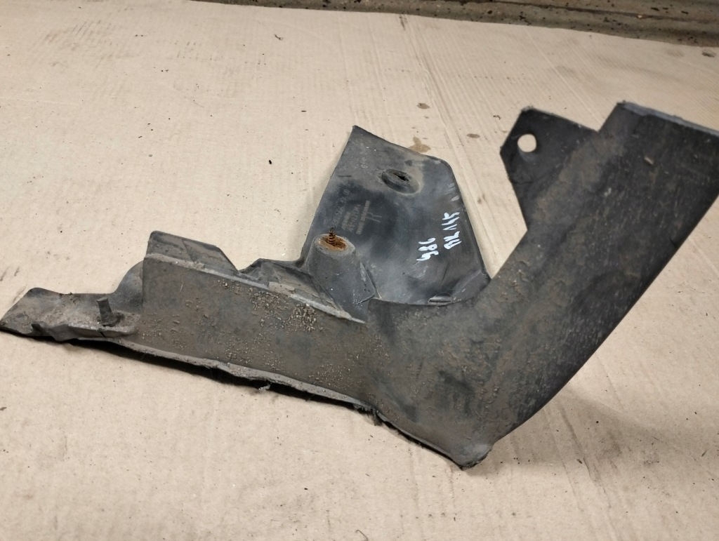 Porsche boxster 986 брызговик правый  накладка порог правая с Разборки