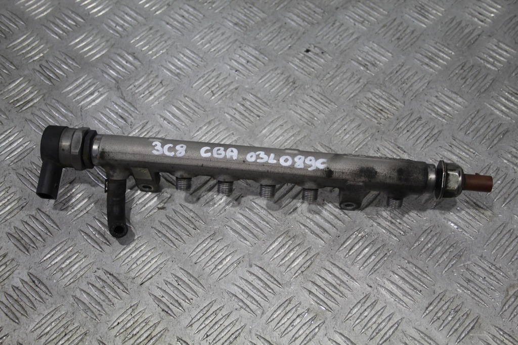 фото №1, Молдинг упорскування vw passat cc 3c8 2,0 tdi cba 03l089c