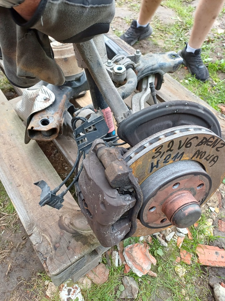 фото №5, Mercedes eklasa w211 3.2 b v6 бензин поворотний кулак правий лівий перед права ліва