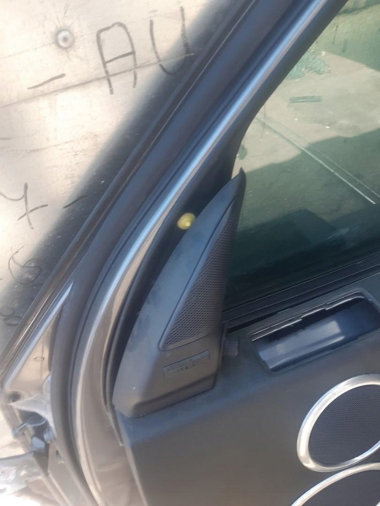 фото №9, Дверь правый перед lrc907 land rover discovery iv