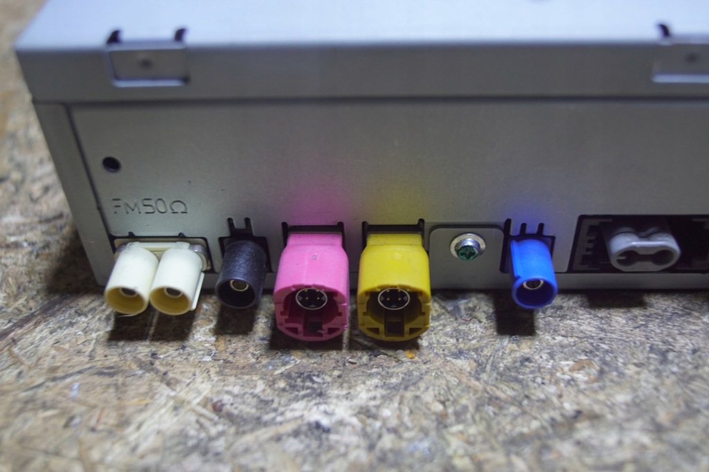 фото №9, Считыватель skoda мультимедиа octavia iii 5e0035874a