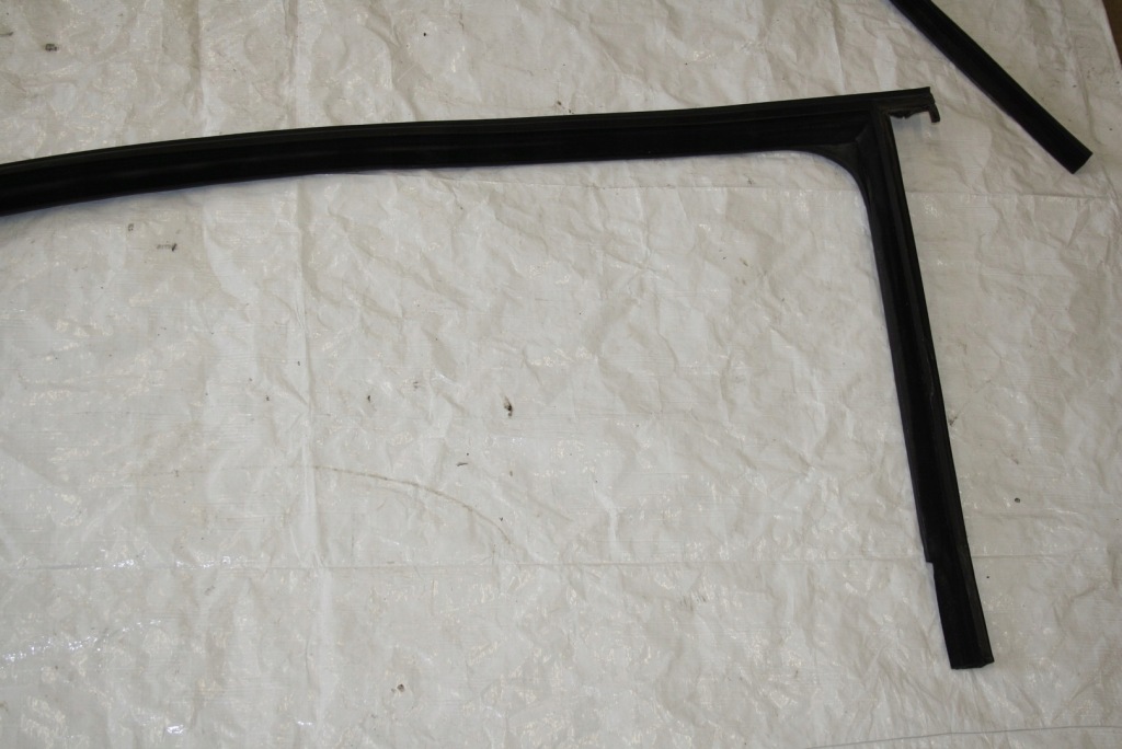 фото №11, Прокладка дверь наружная vw polo 9n 02-09 версия 3 дверная