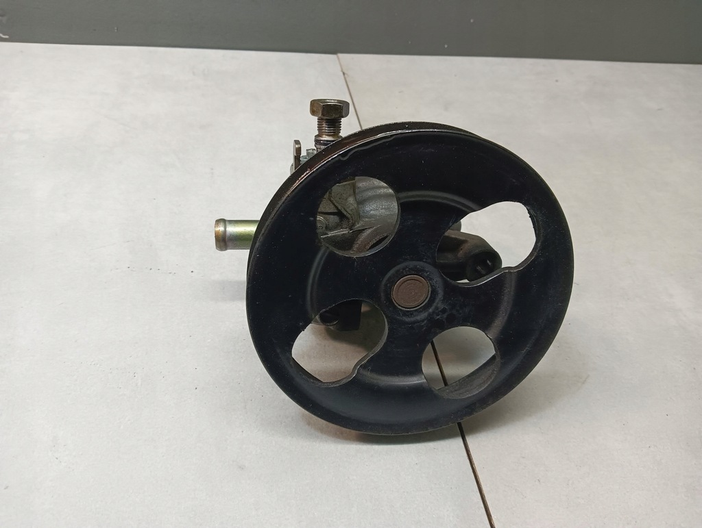 фото №1, Насос усилителя space star 1.3