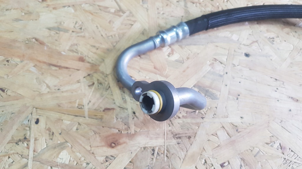 фото №4, Volvo xc 60 трубка шланг кондиционера 31332530