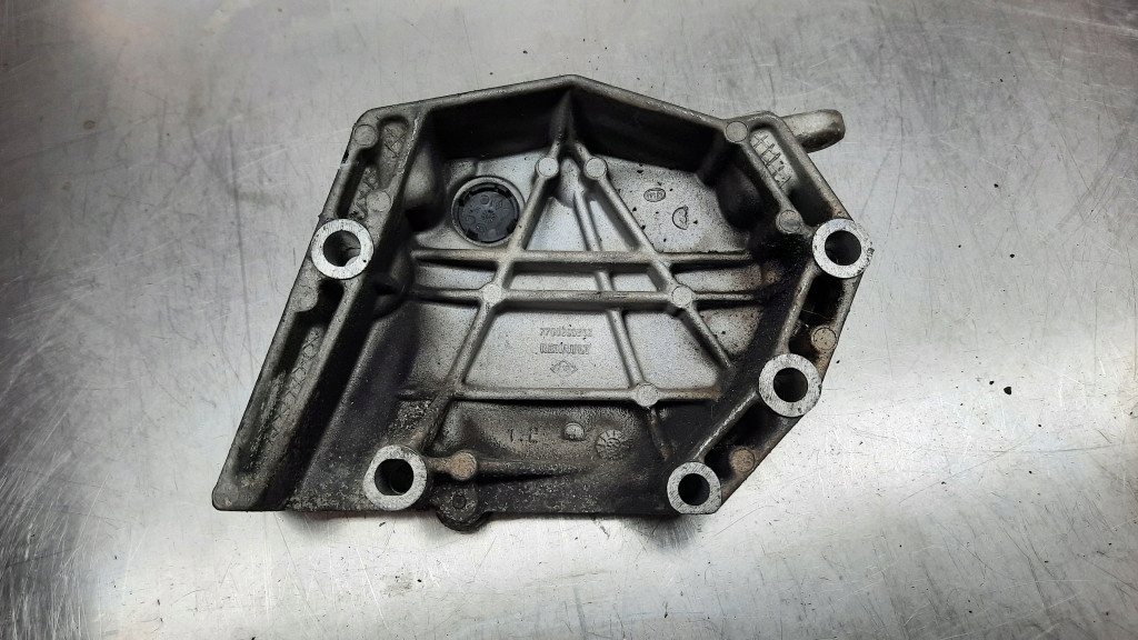 фото №6, Кронштейн двигуна 7700869509 renault clio ii 1.4b