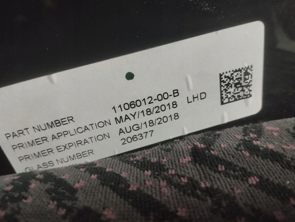 Tesla x стекло лобовое 1106012-00-b nowa Оригинал