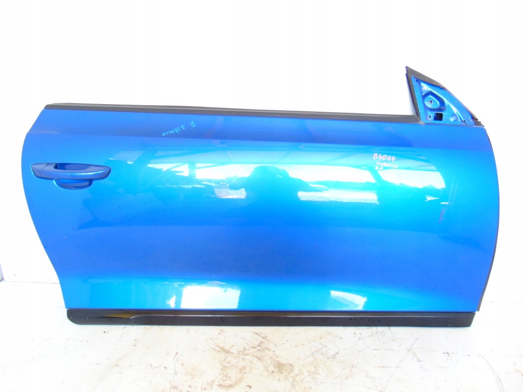 фото №1, Двері праве правий перед передні vw scirocco iii 1k8 колір lr5z