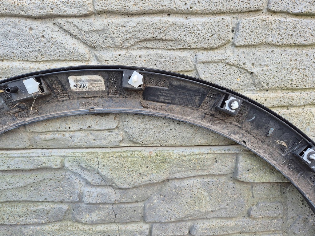 фото №12, Ford mustang mach-e 20- молдинг крыла передний правого md84414250