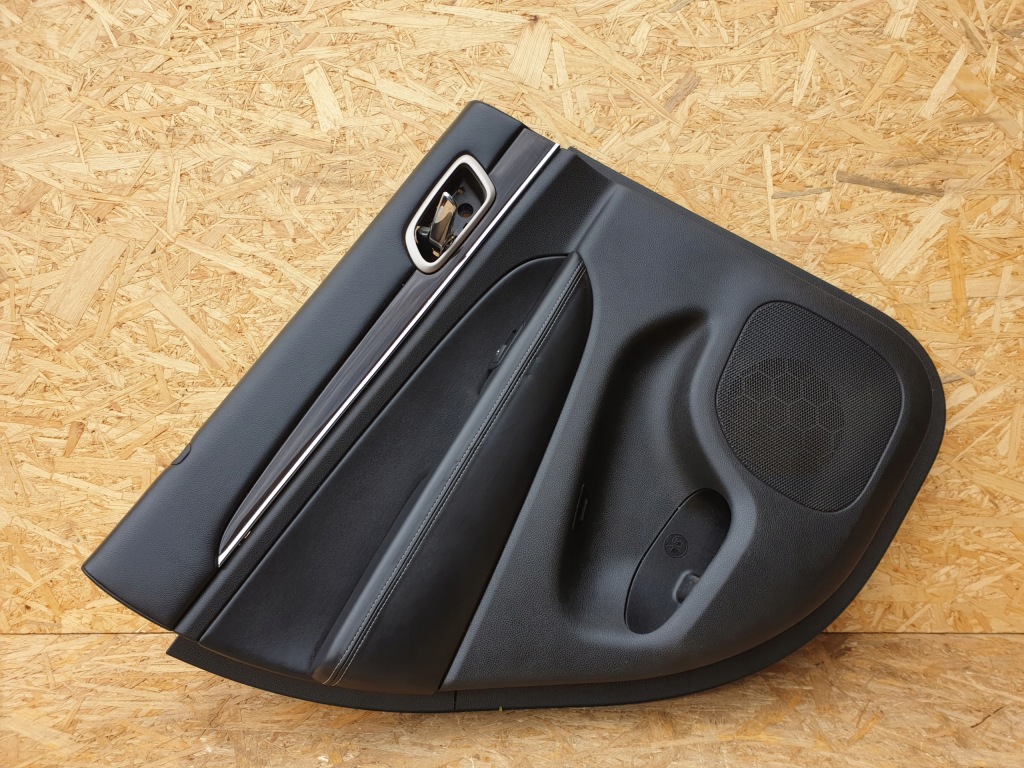 фото №1, Jeep grand cherokee wk2 обшивка дверь левый задняя молдинг