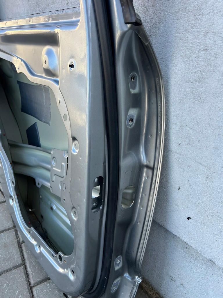Дверь kia niro 2 2 2022 2023 2024 2025 задние левая задний левая Оригинал