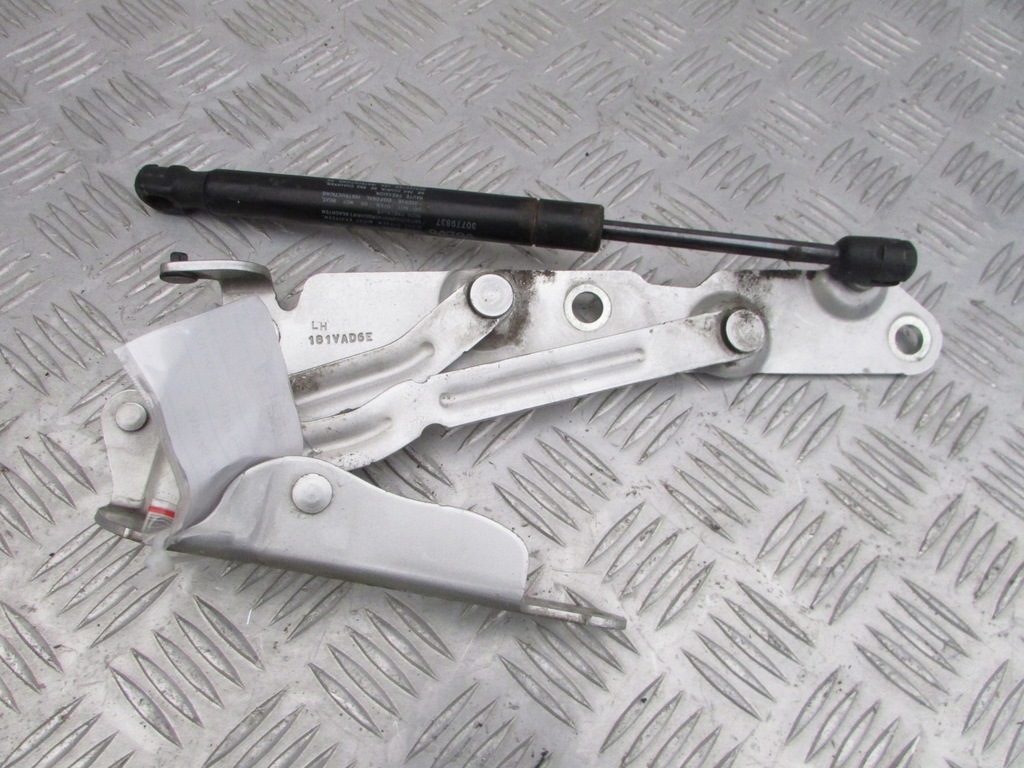 фото №1, Петля капот левый 426-26 volvo s80 ii 07r