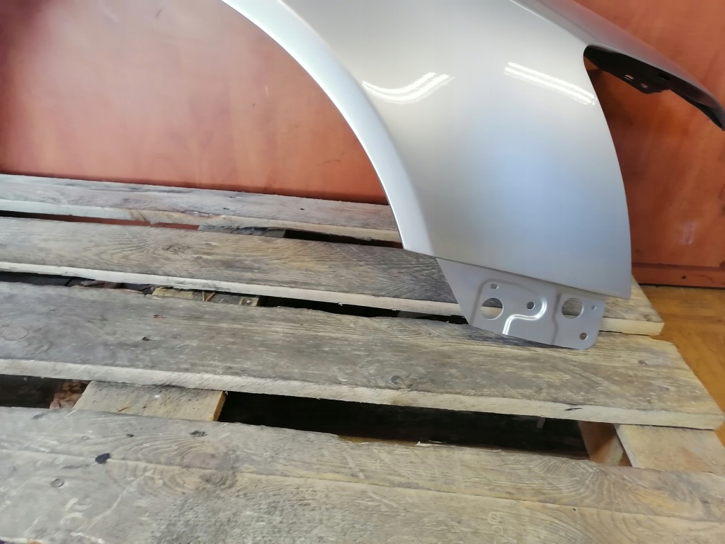 Крыло правая  перед audi a6 c6 przedlift ly7w Киев