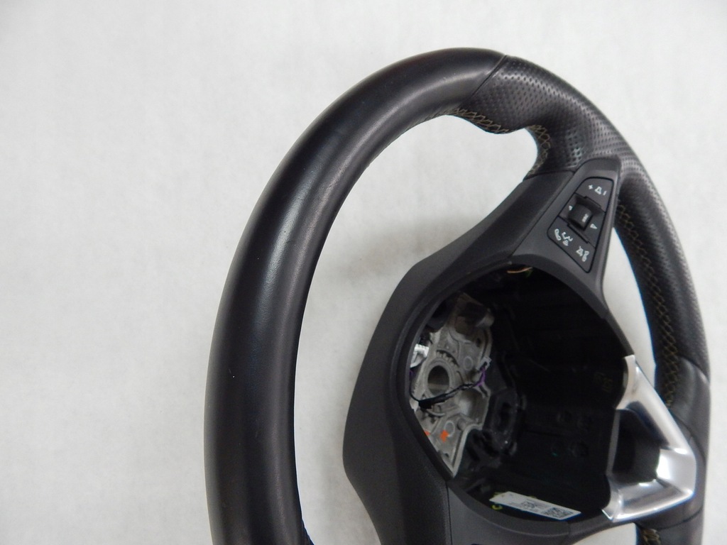 фото №8, Opel corsa e opc - воздуховод кожа multi oryg