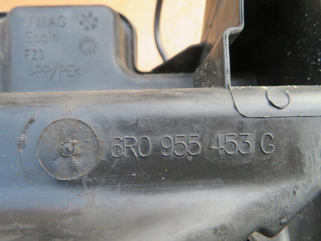 фото №10, Vw polo v 6r0 бачок омивача 6r0955453g