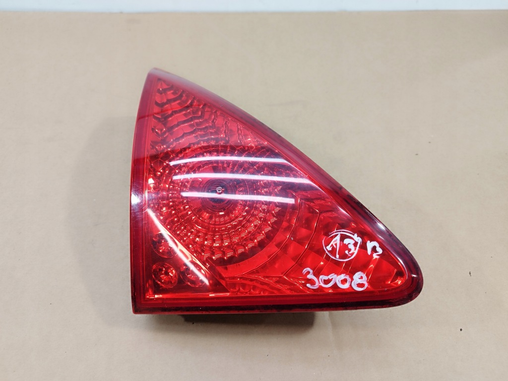 фото №8, Лампа задняя правая + левая w крышка багажника peugeot 3008 i lata 2009-2013