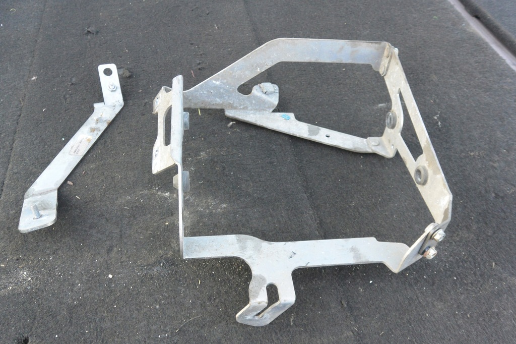 фото №6, Кронштейн радіатора оливи mercedes w211 e63 amg