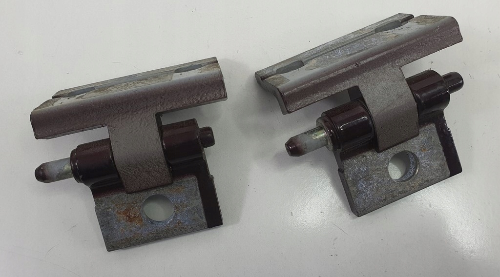 фото №2, Петлі двері правий задня volvo xc70 пара