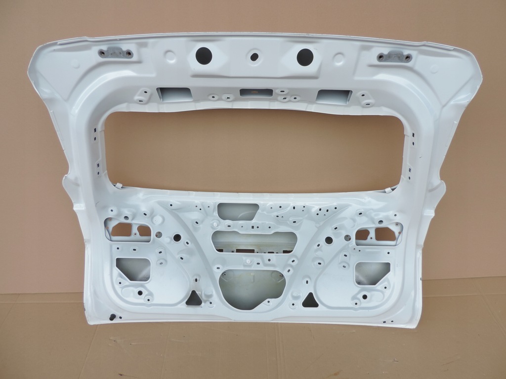 фото №12, Toyota corolla cross 2022 2023 2024 задняя крышка багажника