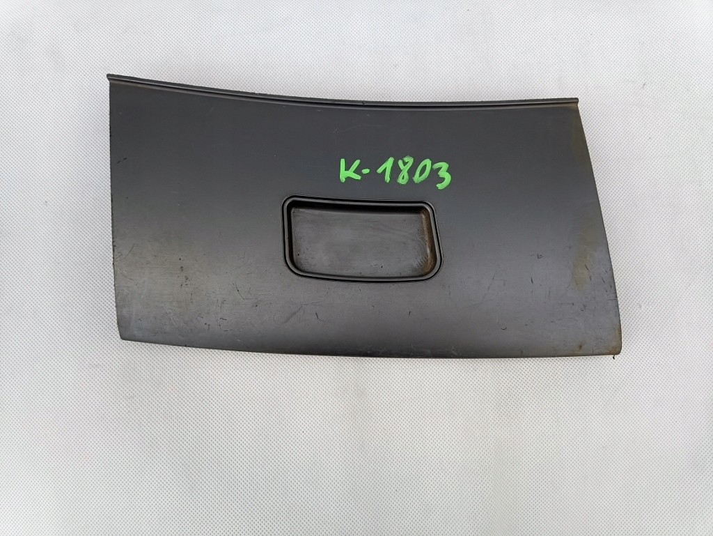 фото №1, Audi a1 10-14 захист заглушка фаркоп задня 8x0807441a