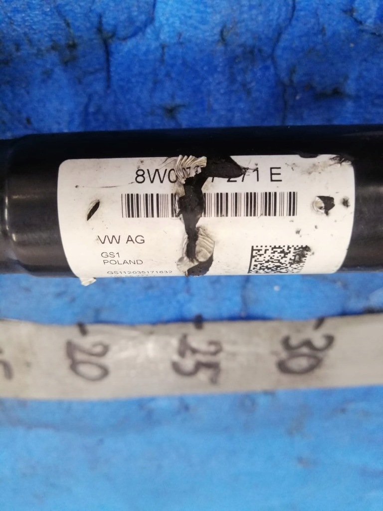 фото №2, Приводной вал правая audi a4 2.0 tdi 2017r 8w0