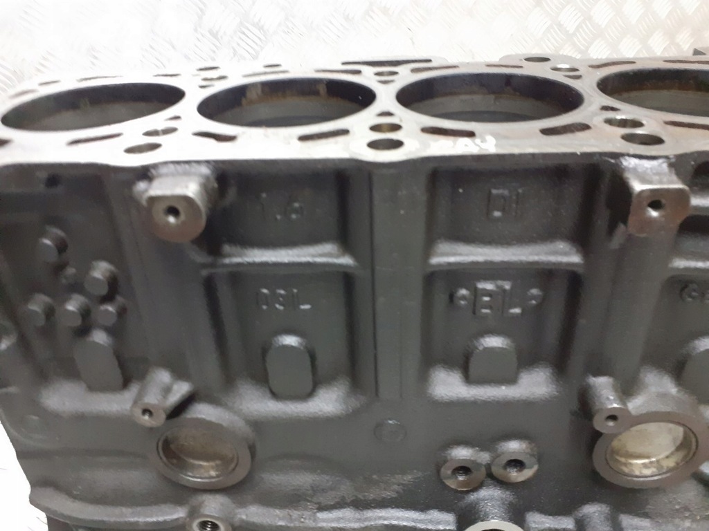 фото №9, Блок двигателя cayb seat ibiza iv 1.6 tdi 03l021bl