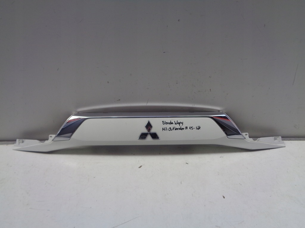 фото №1, Накладка кришки mitsubsihi outlander iii 15- lift