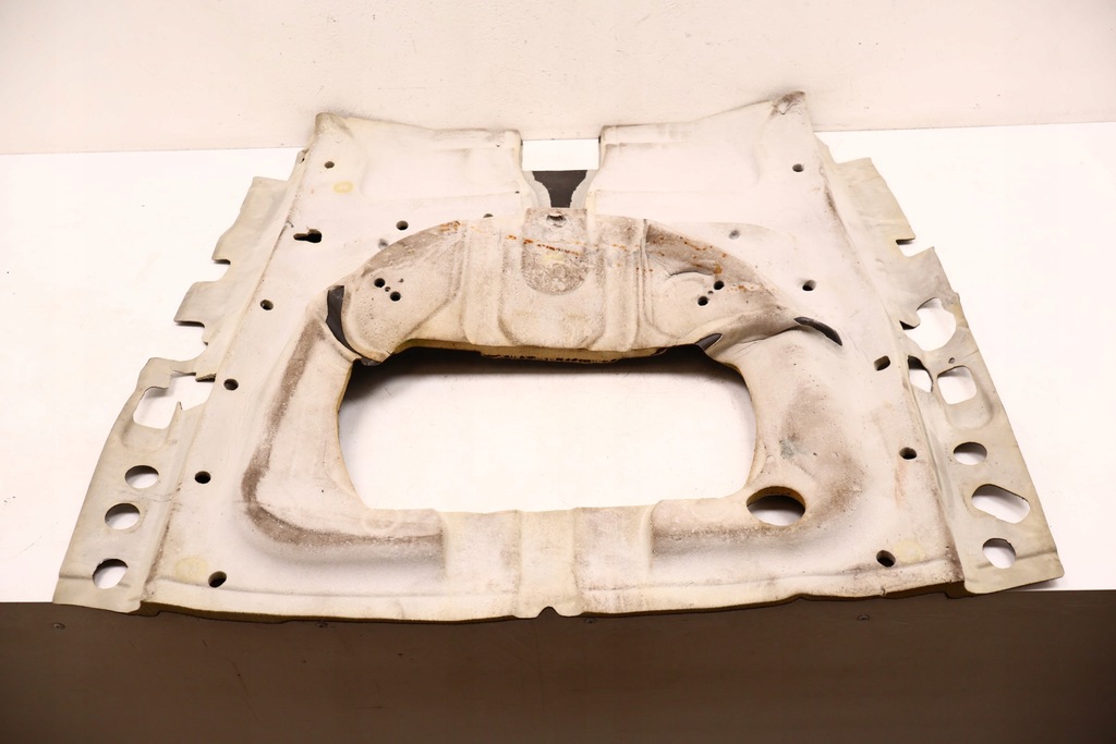 фото №5, Volvo xc90 ii обшивка килимок багажника 32241437