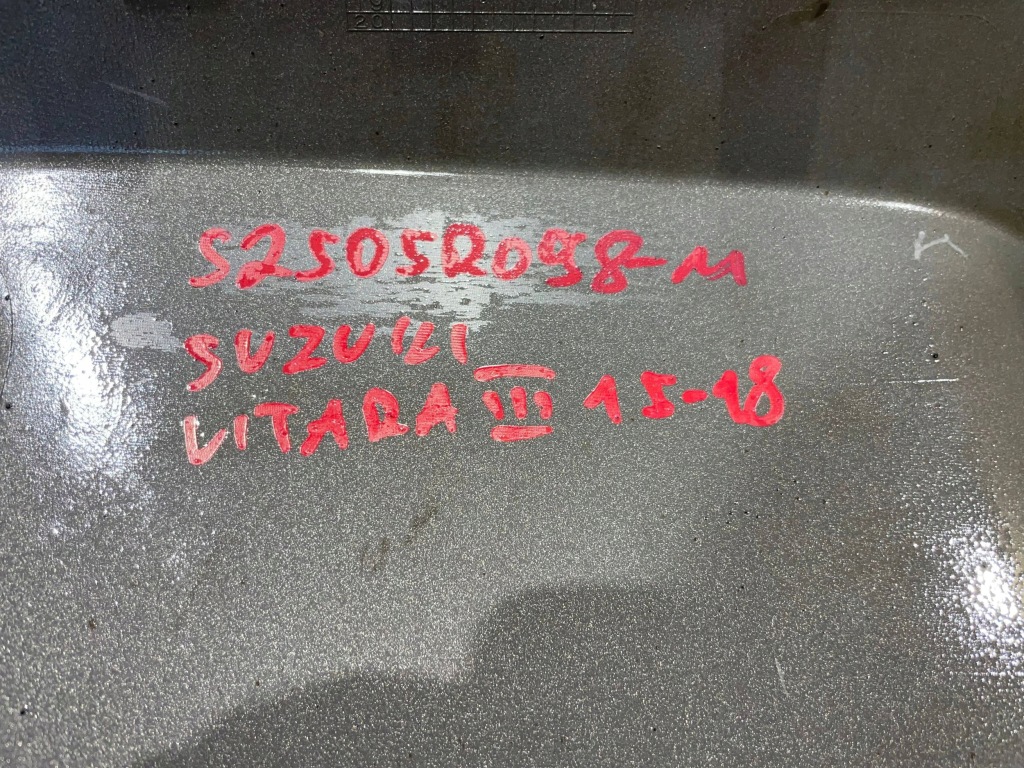 Suzuki vitara iii 3 ly 15-18 спойлер молдинг накладка бампера задня задня в Україні